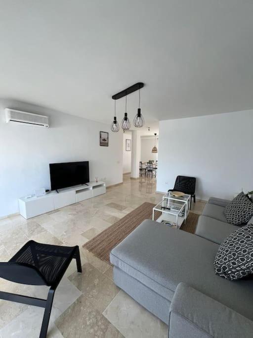 Jardines Nueva Andalucia 26 Apartamento Marbella
